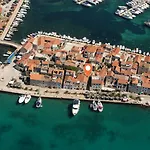 Nautical Nest *