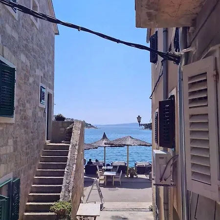 Apartament Nautical Nest Tribalj