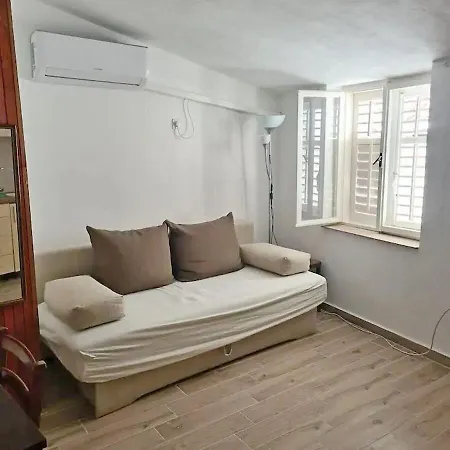 Nautical Nest Daire *