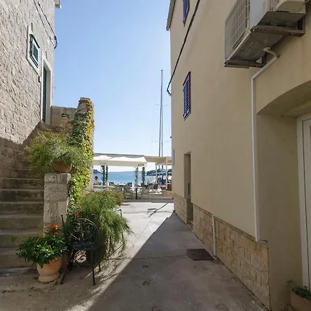 Nautical Nest Apartman