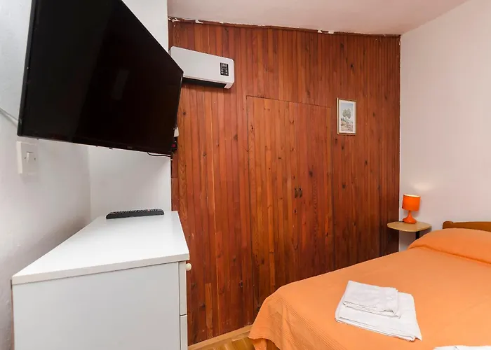 Nautical Nest Apartment Tribunj (Sibenik-Knin)